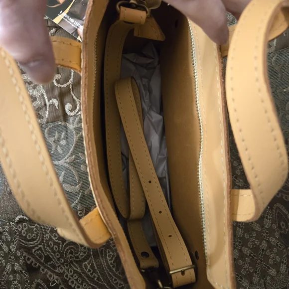 Portland Leather Mamey Mini Cb Tote - Picture 5 of 5